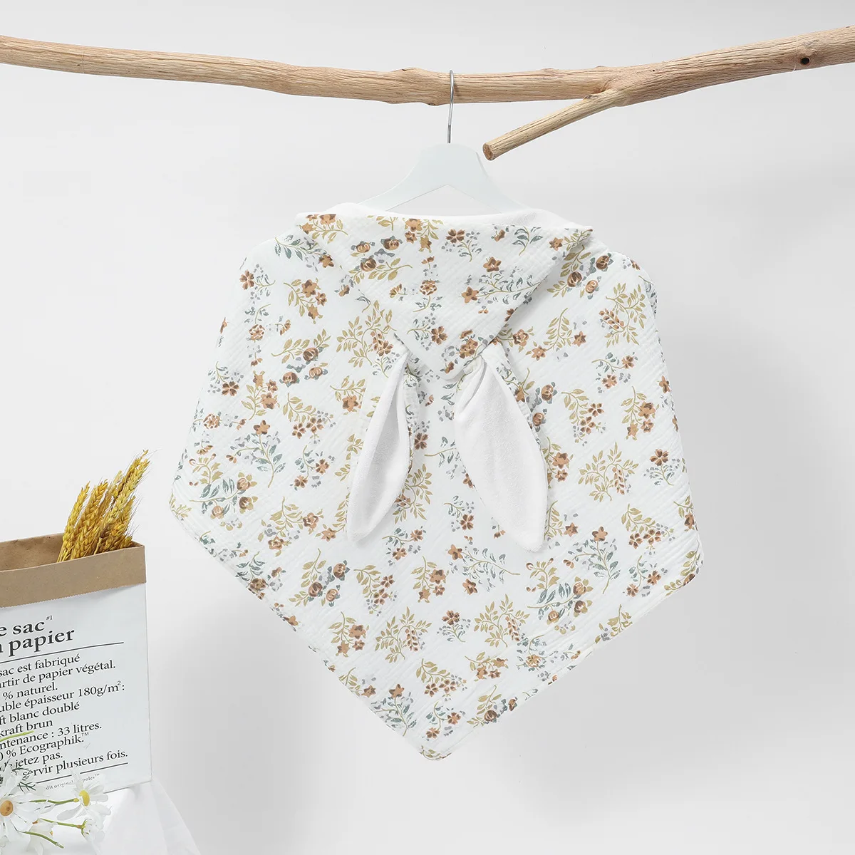 Serviette de Bain Bébé à Capuche Blanc motif fleurs en Coton – Cape Douce avec Oreilles de Lapin, Peignoir et Couverture d’Enveloppement pour Nouveau‑Nés et Enfants – Image 3