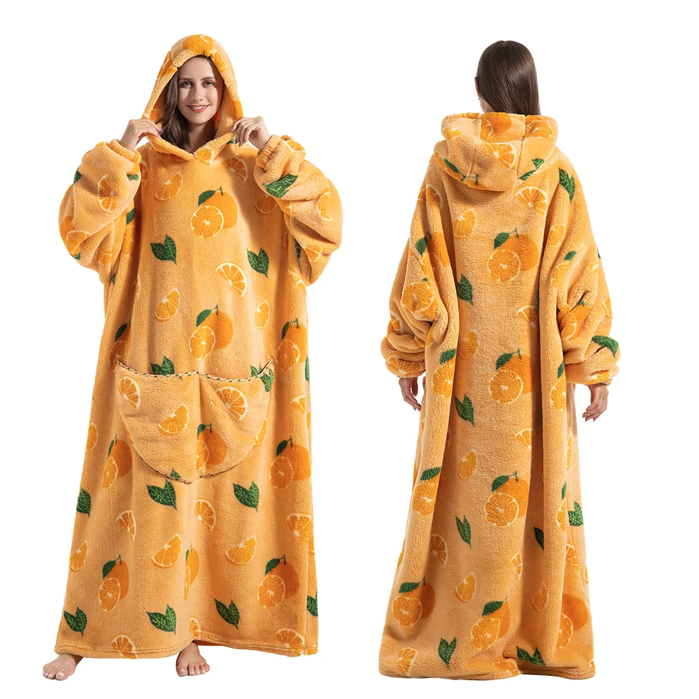 Poncho Couverture Oversize Orange en Polaire Sherpa – Sweat à Capuche Ultra Chaud pour Adulte – Image 2