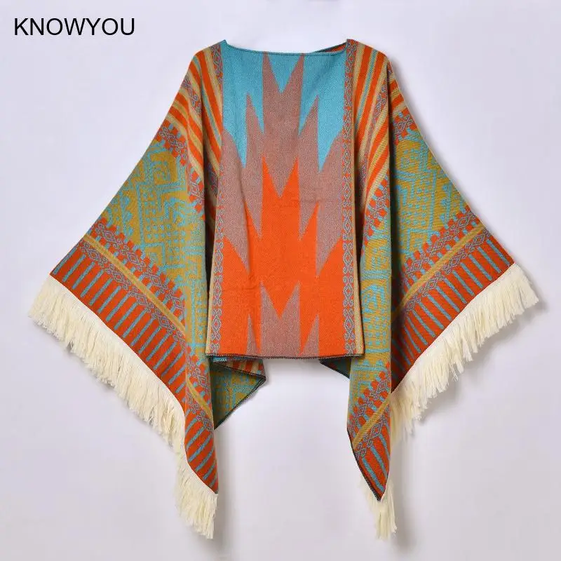 Poncho d’Hiver à Capuche Multicolore Style Ethnique – Cape Jacquard Chaude avec Franges pour Femme et Homme – Image 2