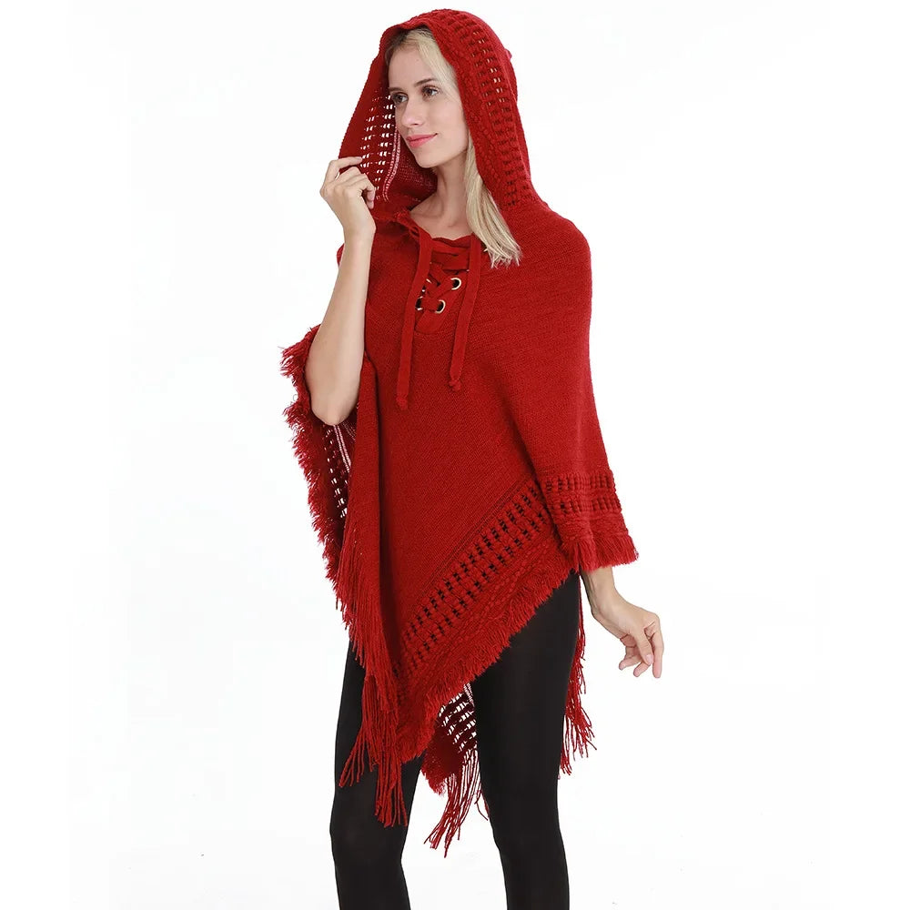 Cape avec capuche et franges
