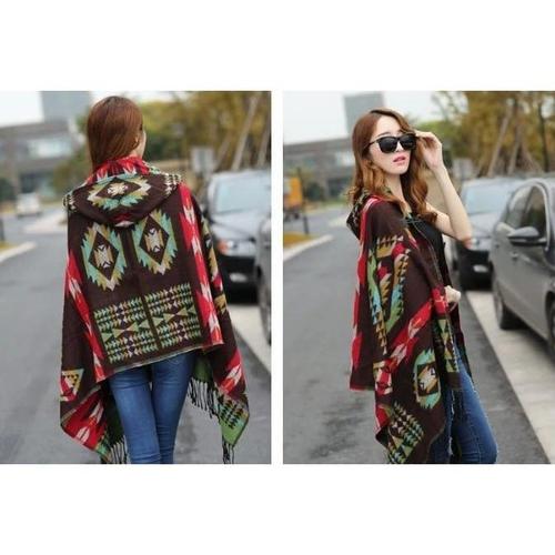 poncho moderne à capuche